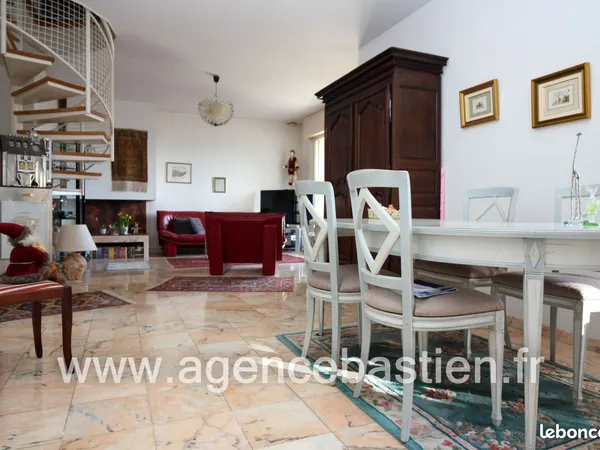 Duplex 6 pièces 229 m²