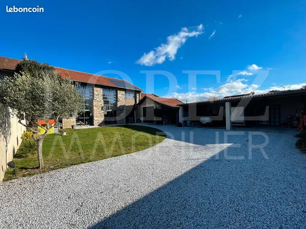 Loft/atelier/surface 7 pièces 248 m²