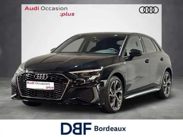 Audi A3 40 tfsie 204 s tronic 6 s line