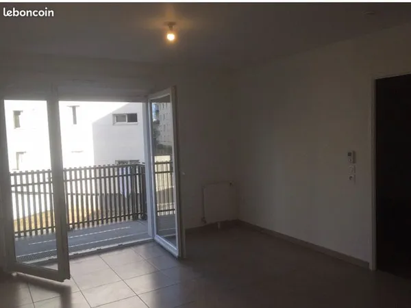 Appartement 2 pièces immeuble récent