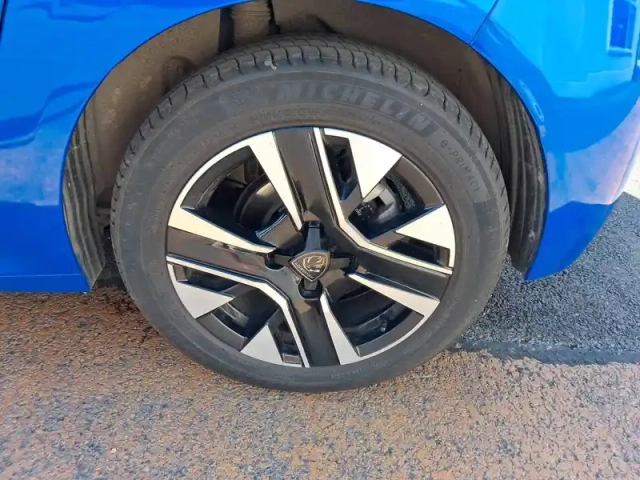 Peugeot 208 puretech 100 s&amp;s bvm6 — photo 20