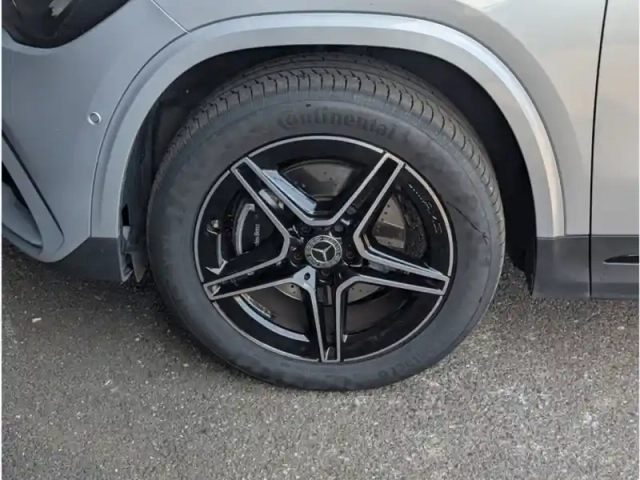 Mercedes Gla 250 e hybrid eq — photo 9