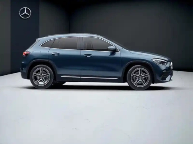 Mercedes Gla 250 e amg line — photo 19