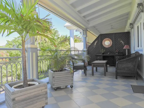 Saint François, belle appartement 2 pièces avec terrasse et