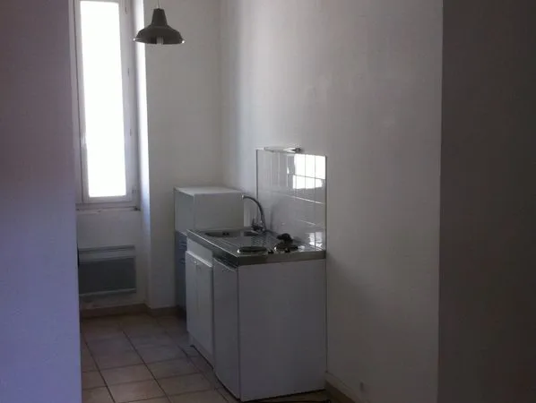 Nîmes T1 5 minutes fac Vauban