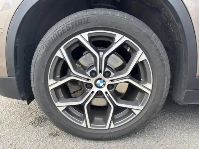 Bmw X1 sdrive18da 150ch xline — photo 9