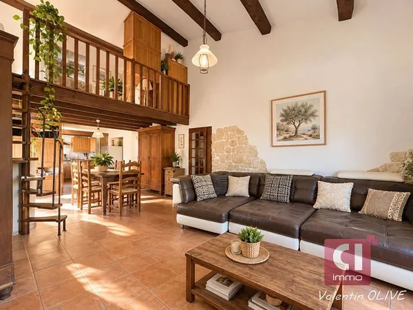 Maison de plain-pied 8 pièces 153 m²