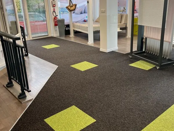 Location espace de vente avec bureau