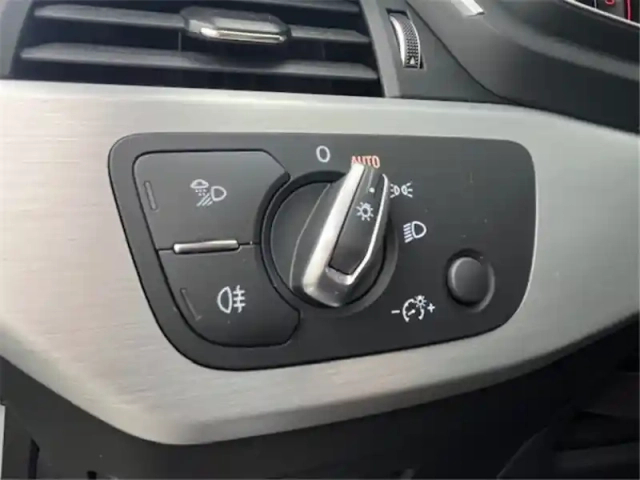 Audi A5 35 tdi 163 s tronic 7 — photo 19