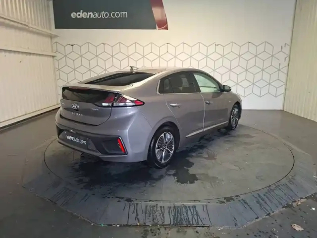 Hyundai Ioniq plug-in 141 ch — photo 42