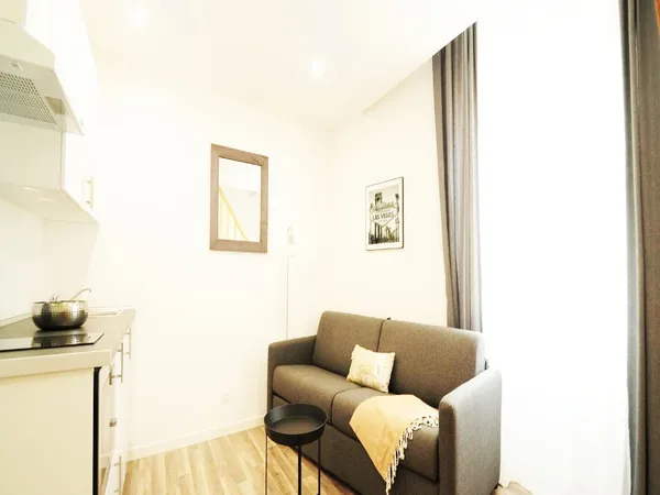 LOCATION STUDIO MEUBLE (06400)