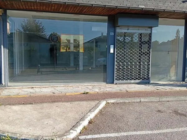 Local commercial Saint-Ouen-de-Thouberville