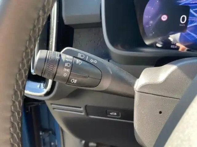 Volvo C40 recharge extended range 252ch ultimate — photo 13