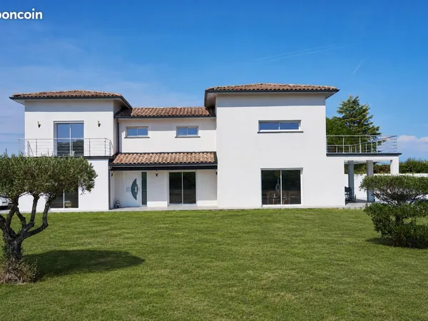 Maison - 198 m2