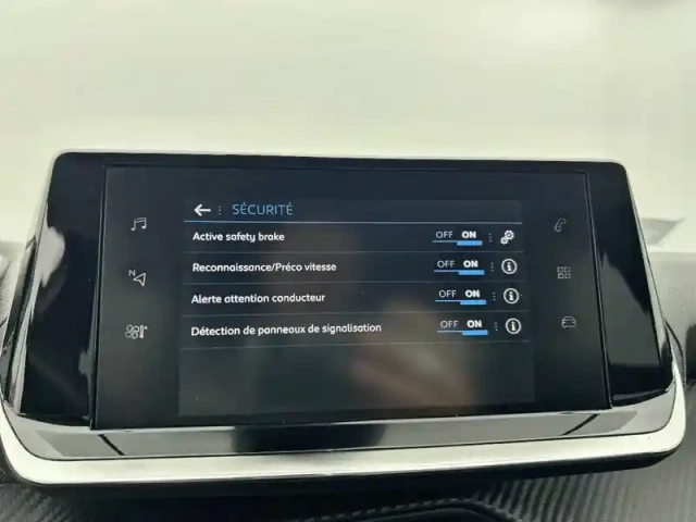 Peugeot 2008 puretech 130 s&amp;s eat8 — photo 5