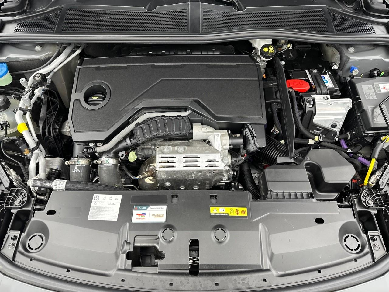 Peugeot 308 hybrid 145 e-dcs6 allure — photo 14