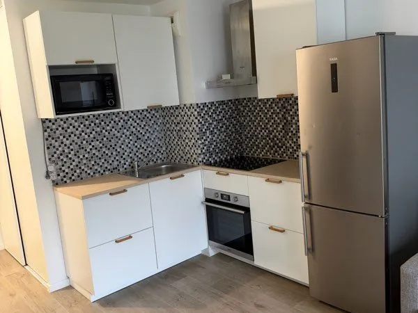 F2 meublé de 42 m² à Thiais - Métro 14 et RER C à 4 min à pied