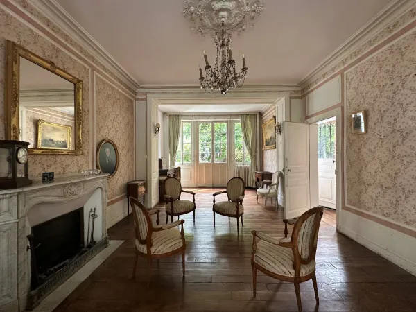 Villa 8 pièces 245 m²