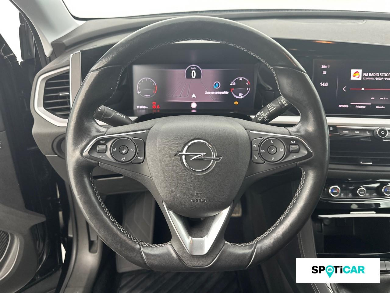 Opel Grandland 1.2 turbo 130ch gs line — photo 12