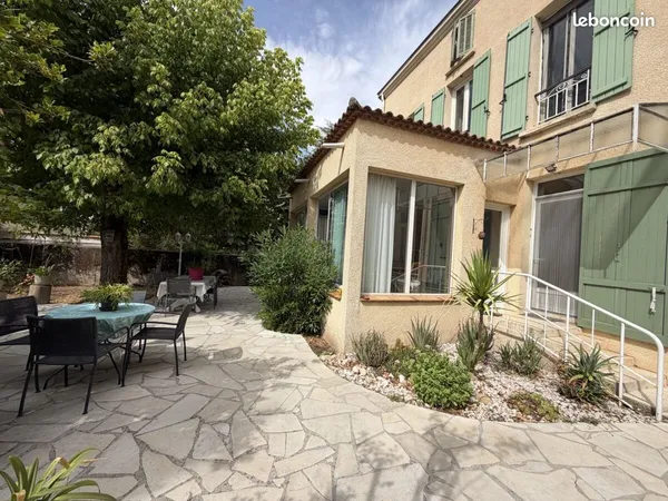 Maison de caractère Type 6 avec jardin