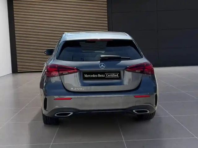 Mercedes Classe A 250 e amg line — photo 18