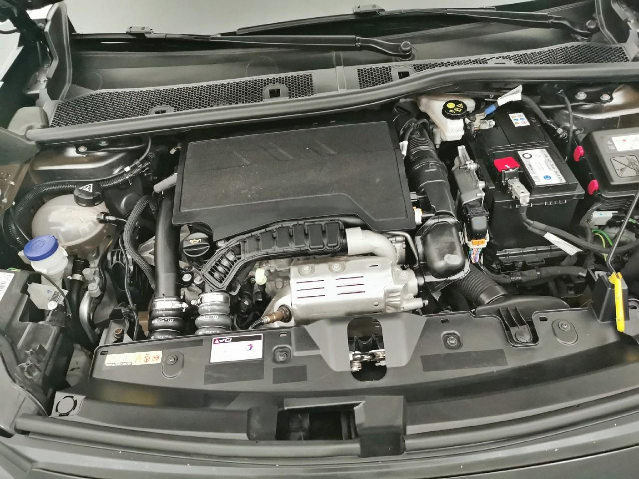 Peugeot 2008 puretech 100 s&s bvm6 style — photo 15