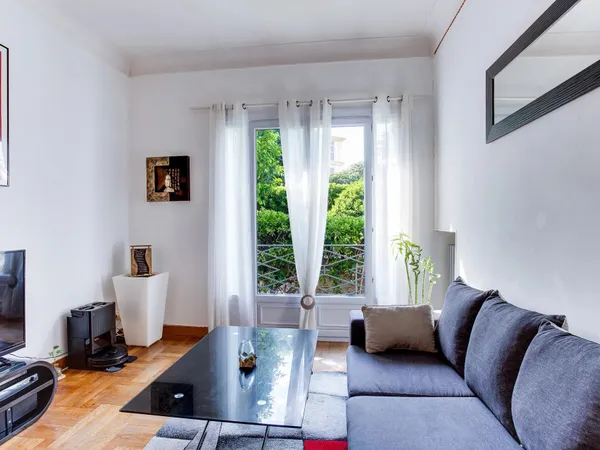 A vendre à Nice, Cimiez, 3 pièces avec parking
