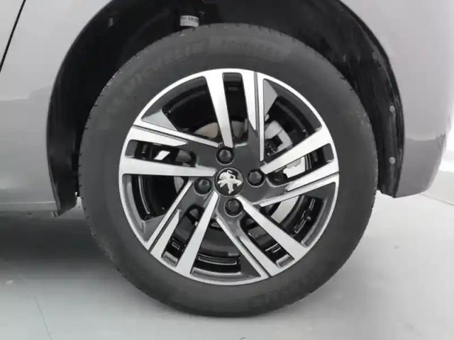 Peugeot 208 puretech 100 s&amp;s bvm6 allure pack — photo 15