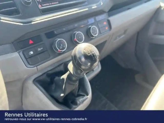Volkswagen Crafter fg 35 l3h3 2.0 tdi 140ch business line traction — photo 12