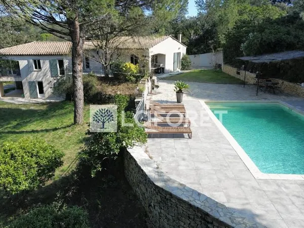 Maison NIMES 7 pièce(s) 190 m2