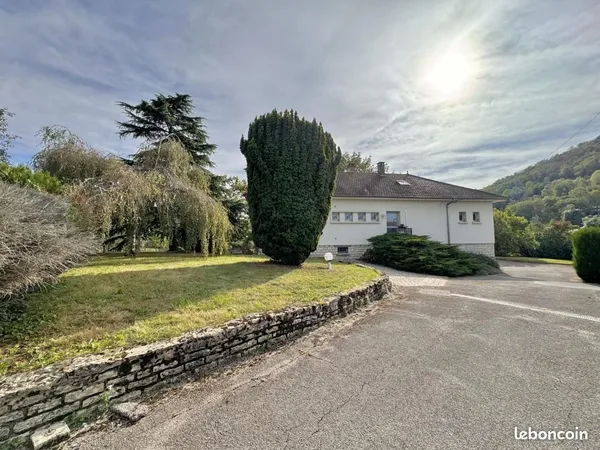 Maison 7 pièces 195 m²