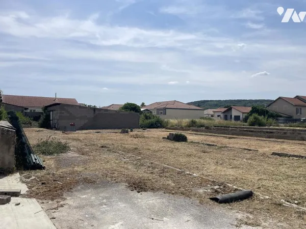 Terrain 1100 m²