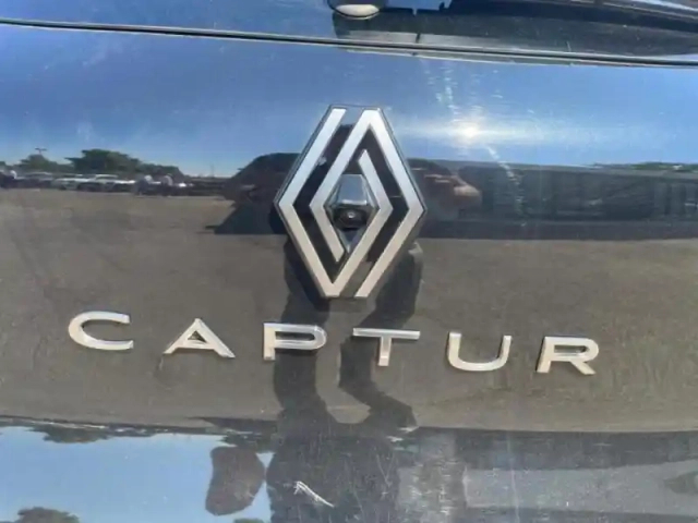 Renault Captur 1.0 tce 90ch techno — photo 11