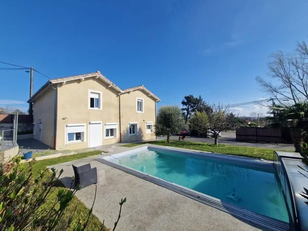 Ferme 10 pièces 260 m²