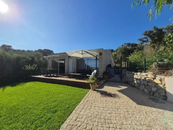 Maison de plain-pied 3 pièces 66 m²