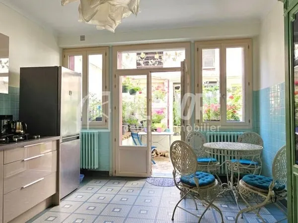 Maison 5 pièces 164 m²