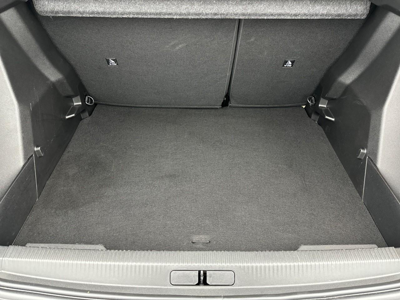 Peugeot 2008 hybrid 136 e-dcs6 style — photo 6
