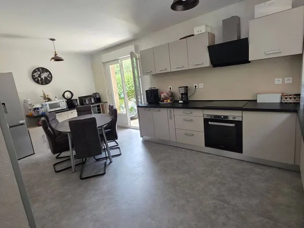 Maison 6 pièces 122 m²