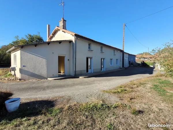 Maison + Dépendances (Ancienne Ferme) à la Campagne - Longère de Gâtine