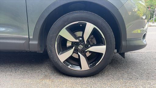 Nissan Qashqai 1.2 DIG-T 115 2WD - N-Connecta – 2015 – 100517 km – Essence – Boîte Manuelle — photo 18