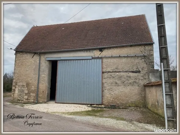 Hangar 1 pièce 235 m²