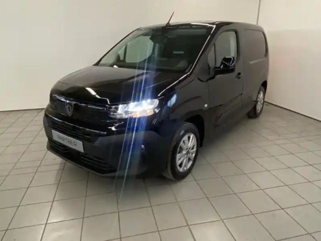 Peugeot Partner m diesel 130ch automatique pack premium connect — photo 1