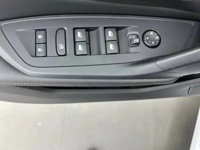 Peugeot 308 sw hybrid 145 e-dcs6 — photo 50