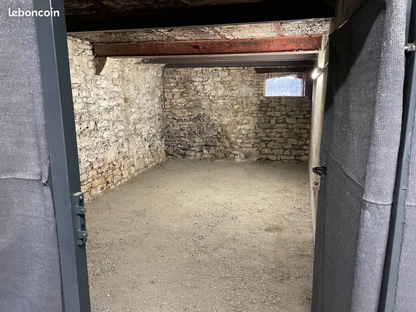 St-Priest-en-Jarez, location d'un box de stockage de 30m2