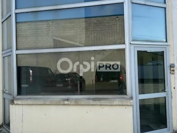 Bureaux 600 m²