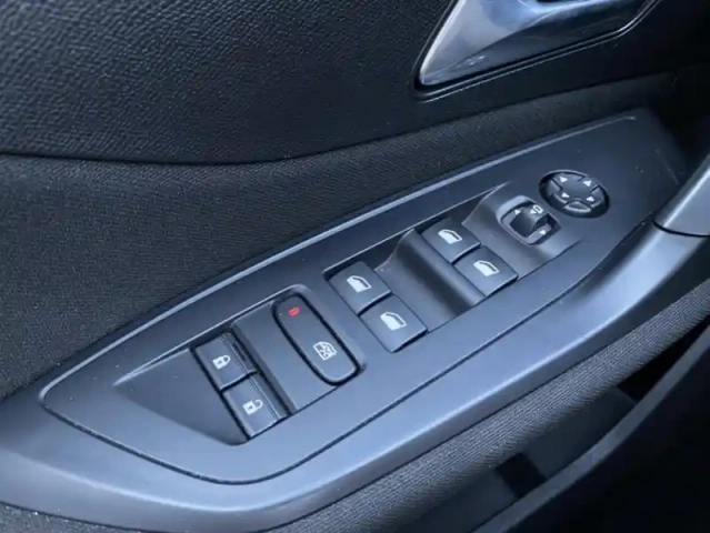 Peugeot 308 iii bluehdi 130 active pack — photo 7