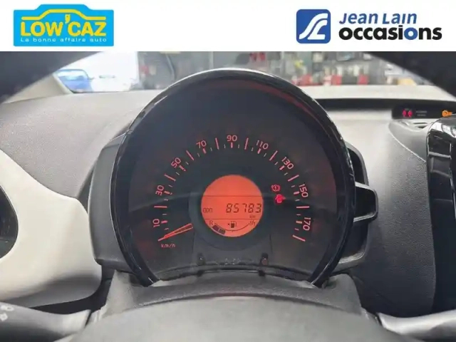 Peugeot 108 1.2 puretech 82ch bvm5 — photo 12