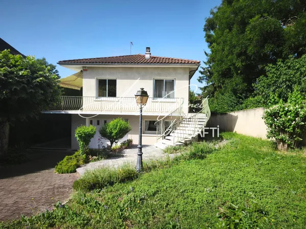 Maison familiale 160m² - Secteur les Rocs
