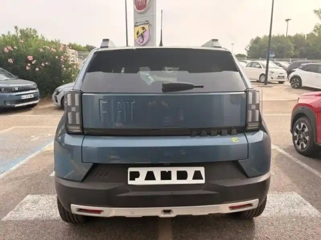Fiat Panda grande  electrique 113ch la prima — photo 7