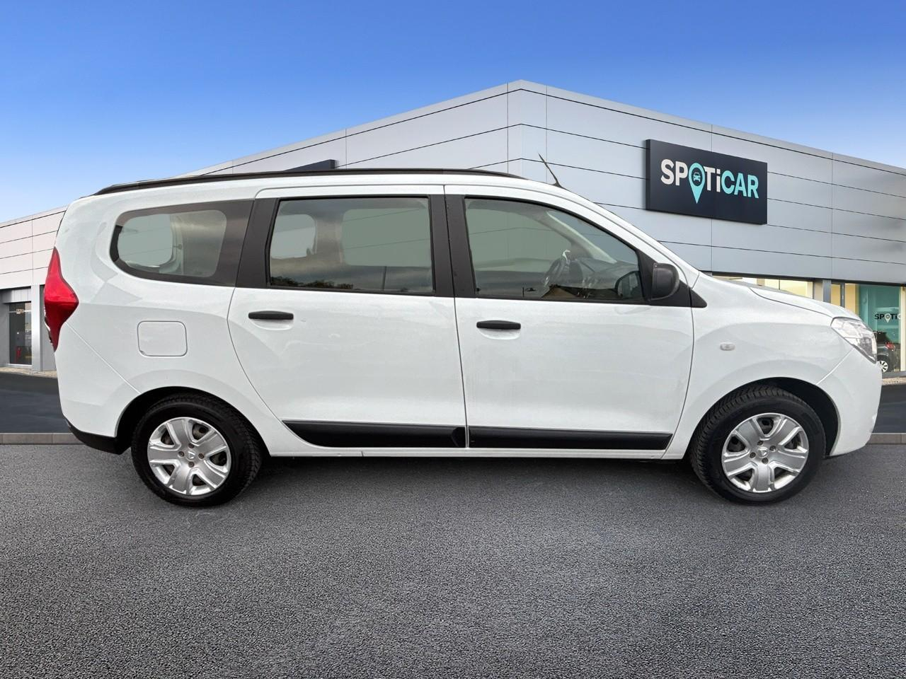 Dacia Lodgy 1.5 blue dci 95ch ambiance — photo 4